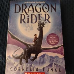Dragon rider 2019 by Cornelia Funke paper back book